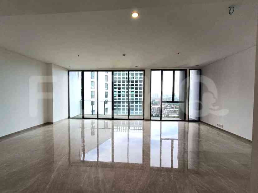 199 sqm, 30th floor, 3 BR apartment for sale in TB Simatupang 2