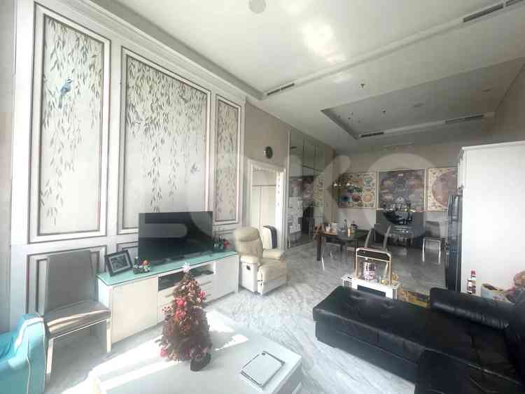 230 sqm, 20th floor, 3 BR apartment for sale in Tanah Abang 1