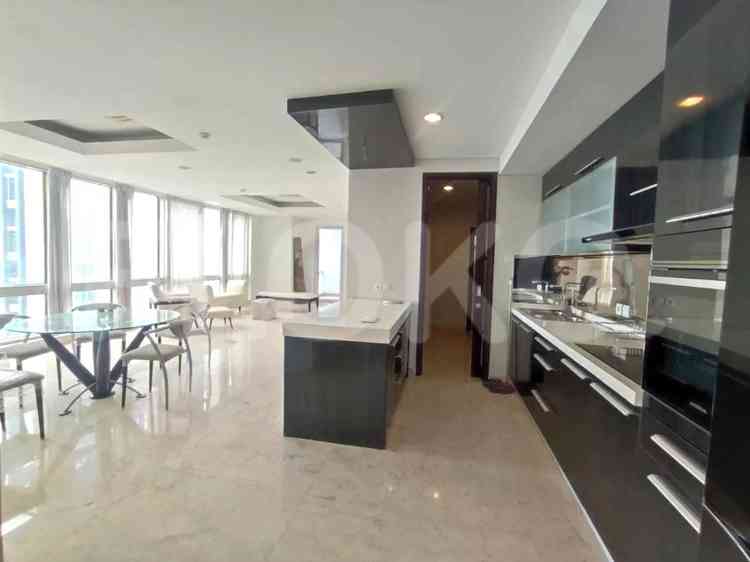 Dijual Apartemen 3 BR, Lantai 41, Luas 260 m2 di Setiabudi 1