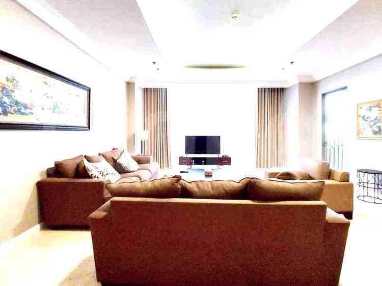 Dijual Apartemen 3 BR, Lantai 11, Luas 207 m2 di Kebayoran Baru 4