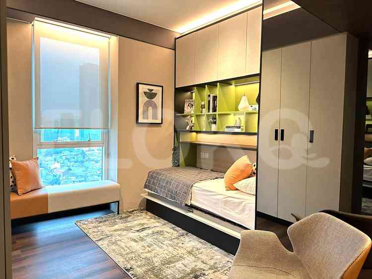 Dijual Apartemen 3 BR, Lantai 11, Luas 155 m2 di Kuningan 5