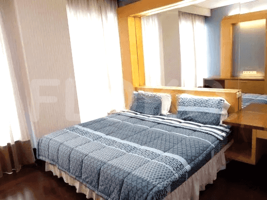 185 sqm, 2nd floor, 3 BR apartment for sale in Gatot Subroto 5