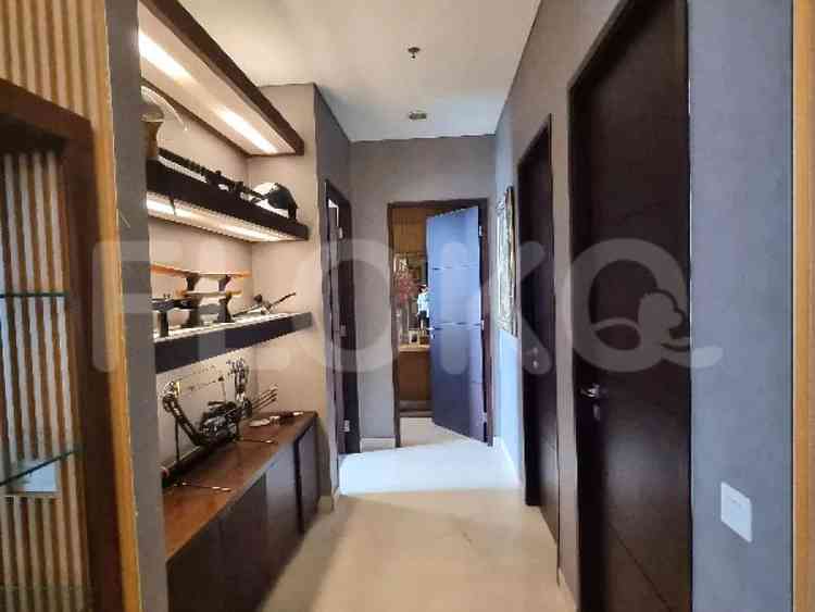 148 sqm, 1st floor, 4 BR apartment for sale in Senayan 5