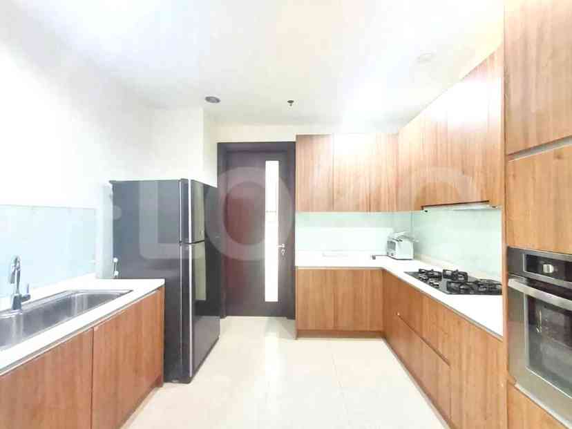 Dijual Apartemen 2 BR, Lantai 9, Luas 153 m2 di Gandaria 1