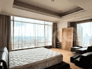 261 sqm, 20th floor, 3 BR apartment for sale in Menteng 2