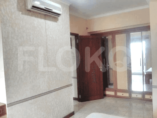 70 sqm, 10th floor, 2 BR apartment for sale in Cilandak 5