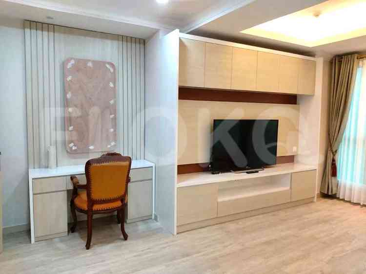 237 sqm, 6th floor, 4 BR apartment for sale in Gandaria 2