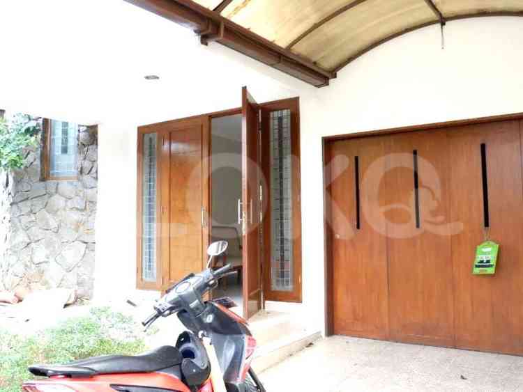 Dijual Rumah 3 BR, Luas 242 m2 di Jl. Bona Indah, Lebak Bulus 7