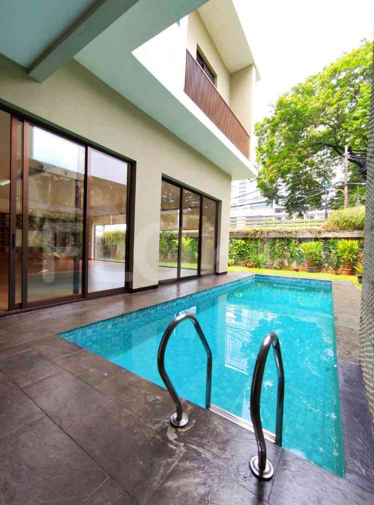 Disewakan Rumah 4 BR, Luas 600 m2 di Kemang, Kemang 12