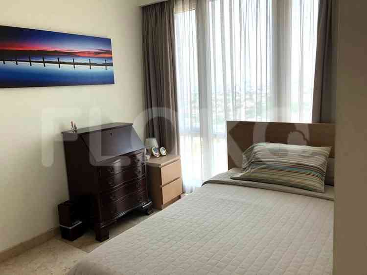 165 sqm, 2nd floor, 3 BR apartment for sale in Kebayoran Lama 4