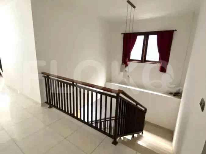 Dijual Rumah 5 BR, Luas 260 m2 di Jl. H. Danyong, Cilandak 10