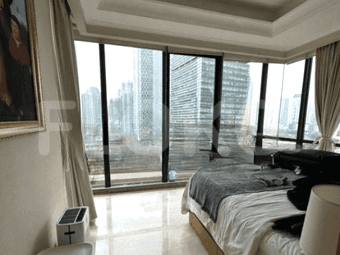 249 sqm, 10th floor, 4 BR apartment for sale in Senopati 3