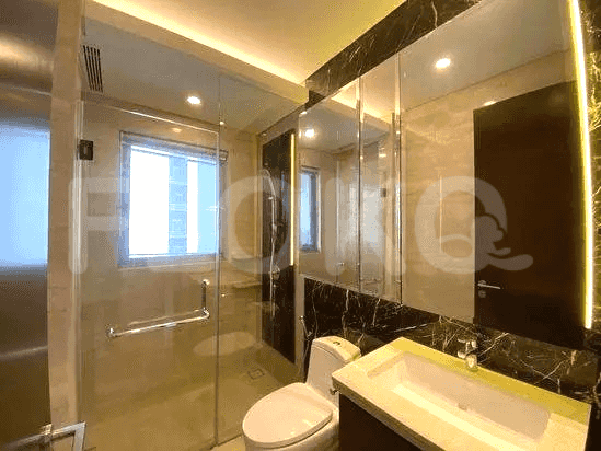 177 sqm, 21st floor, 3 BR apartment for sale in Sudirman 7