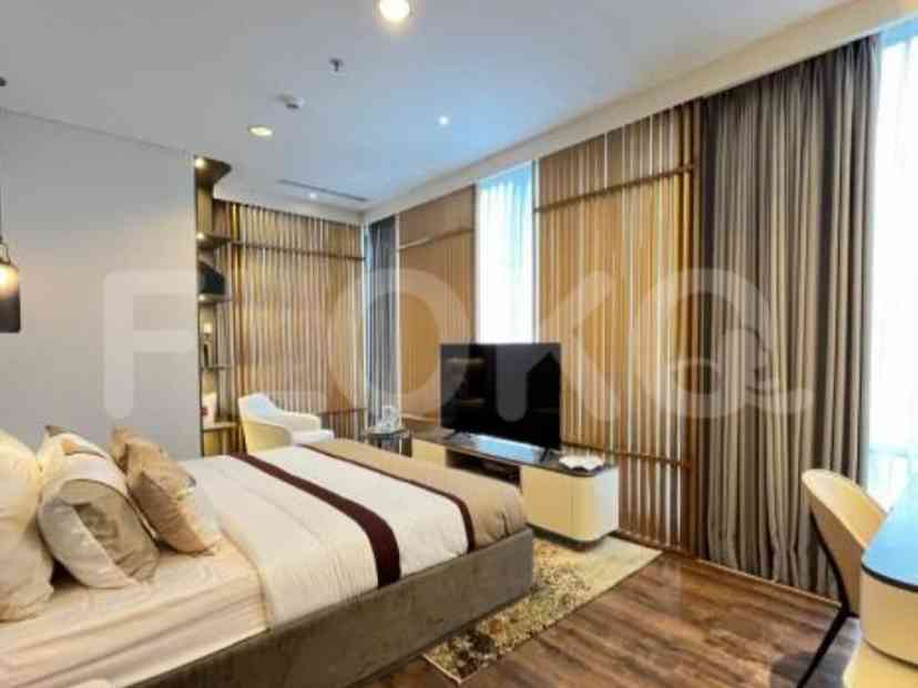 141 sqm, 21st floor, 3 BR apartment for sale in Kuningan 3