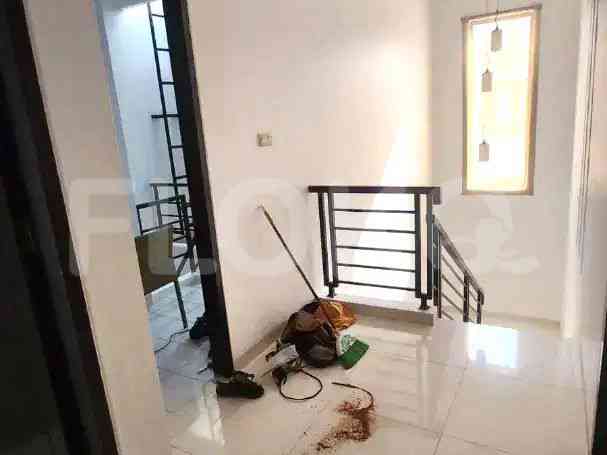 Dijual Rumah 4 BR, Luas 200 m2 di Jl. Semali, Pejaten 11