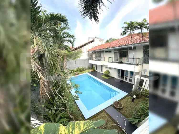 Dijual Rumah 4 BR, Luas 632 m2 di Jl. Kenanga Kavling B3, Pasar Minggu 10