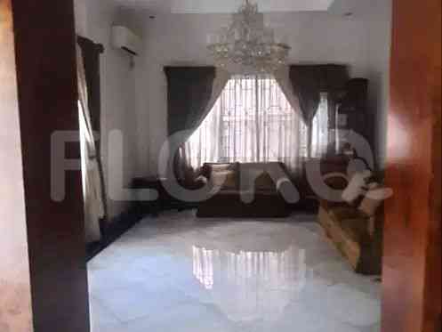 Dijual Rumah 4 BR, Luas 650 m2 di Jl. Wijaya V, Blok M 14