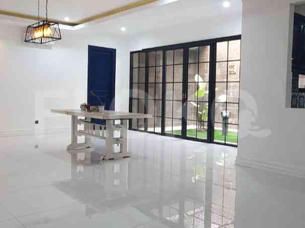 Disewakan Rumah 3 BR, Luas 250 m2 di Cilandak, Cilandak 3