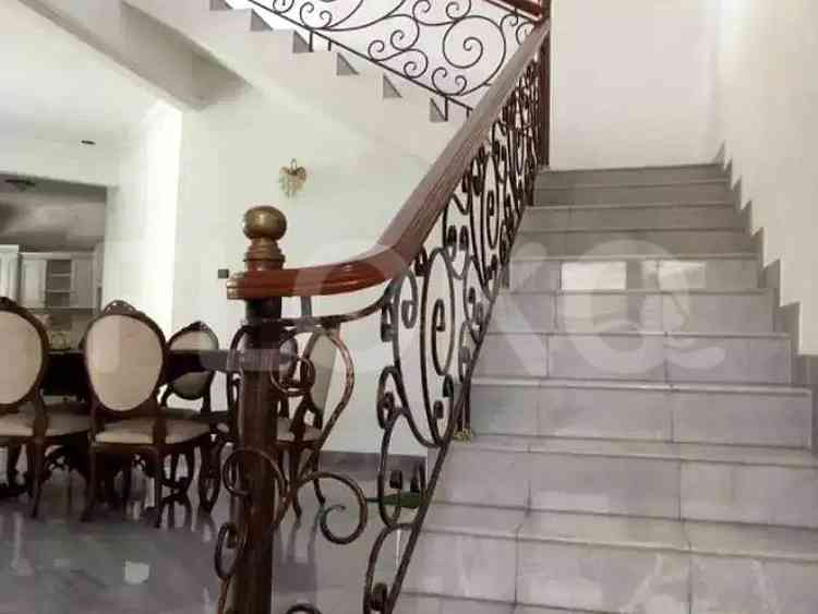 700 sqm, 4 BR house for sale in Jl. Kenanga, Cilandak 12