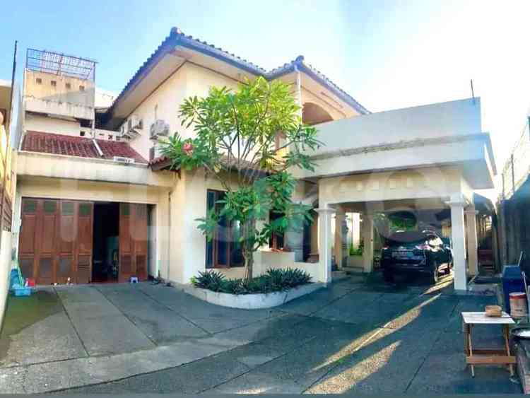 Dijual Rumah 4 BR, Luas 338 m2 di Jl. Asgo, TB Simatupang 2