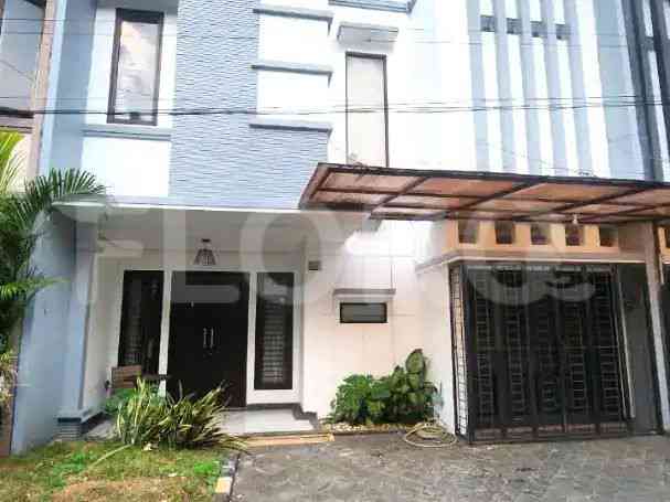 Dijual Rumah 4 BR, Luas 200 m2 di Jl. Semali, Pejaten 2