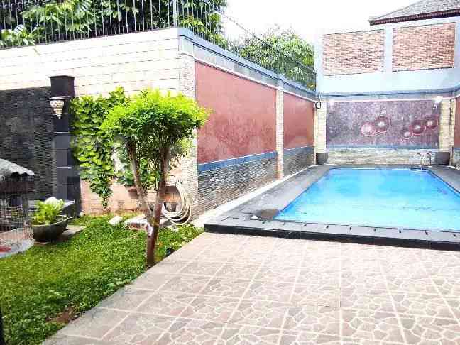 Dijual Rumah 7 BR, Luas 500 m2 di Jl. Masjid Al Ridwan , Ragunan 1