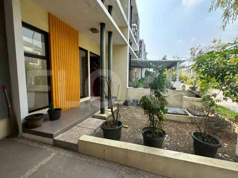 90 sqm, 3 BR house for rent in Cluster Arana Harapan Indah, Bekasi Utara 2