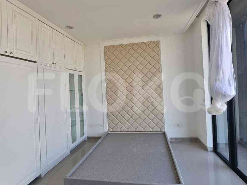 330 sqm, 4 BR house for rent in PIK, Kamal Muara 1