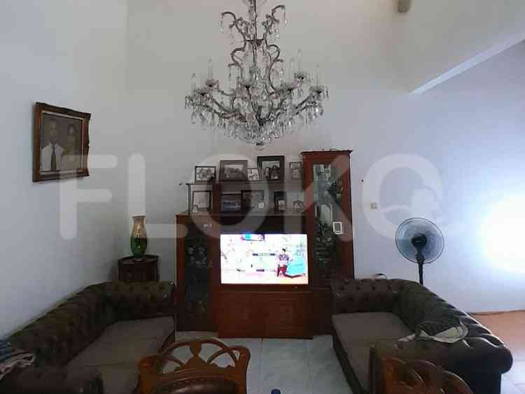 Dijual Rumah 4 BR, Luas 300 m2 di Haji Nawi, Gandaria 8