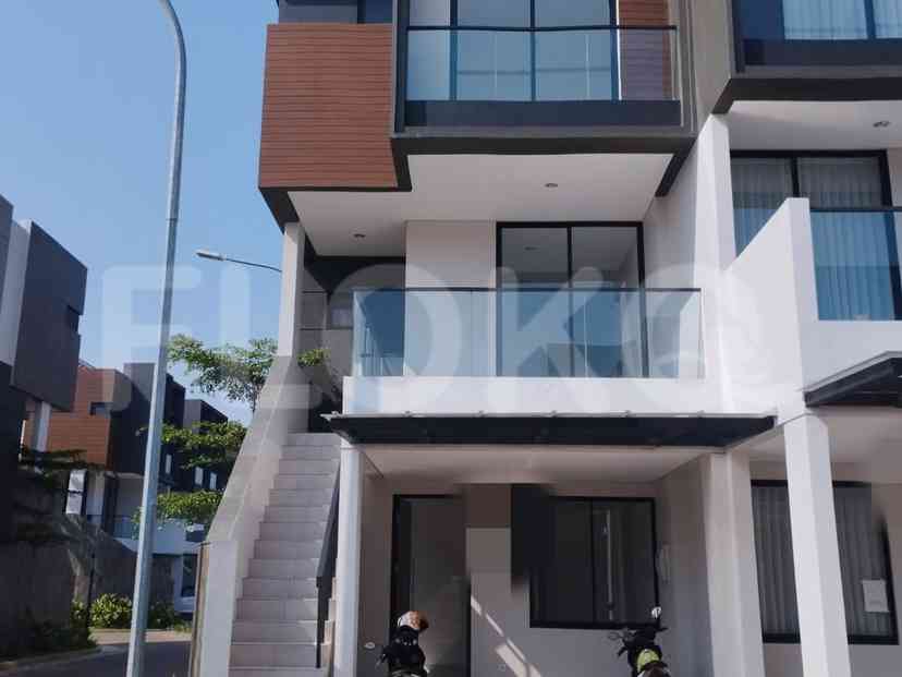 150 sqm, 3 BR house for rent in Pantai Indah Kapuk, Kamal Muara 2