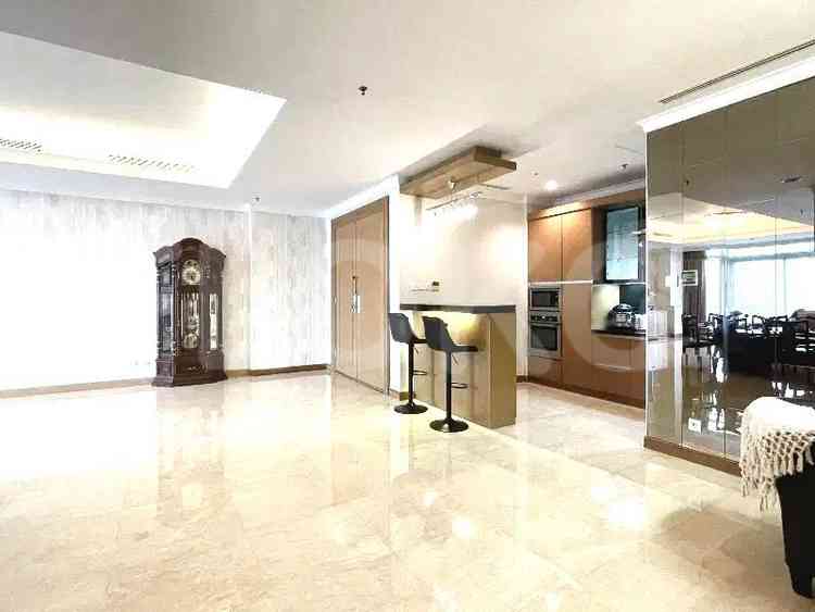 225 sqm, 48th floor, 3 BR apartment for sale in Menteng 4