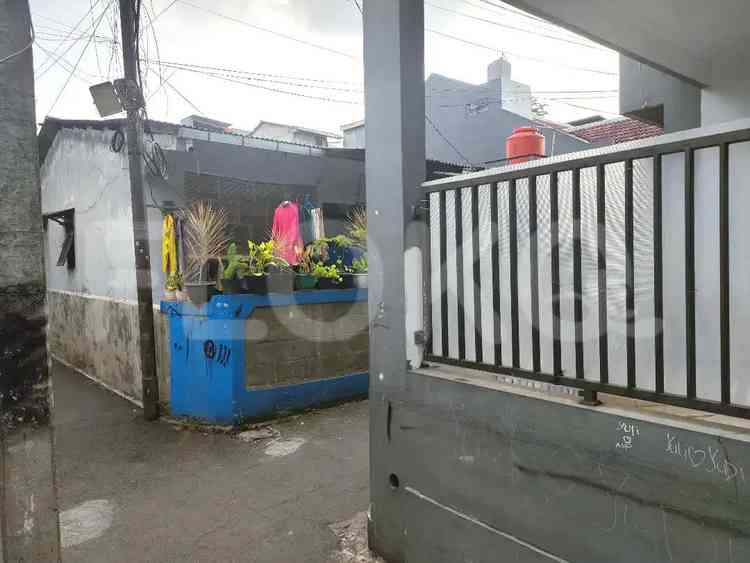 88 sqm, 2 BR house for sale in Jl. Banten, Ragunan 3