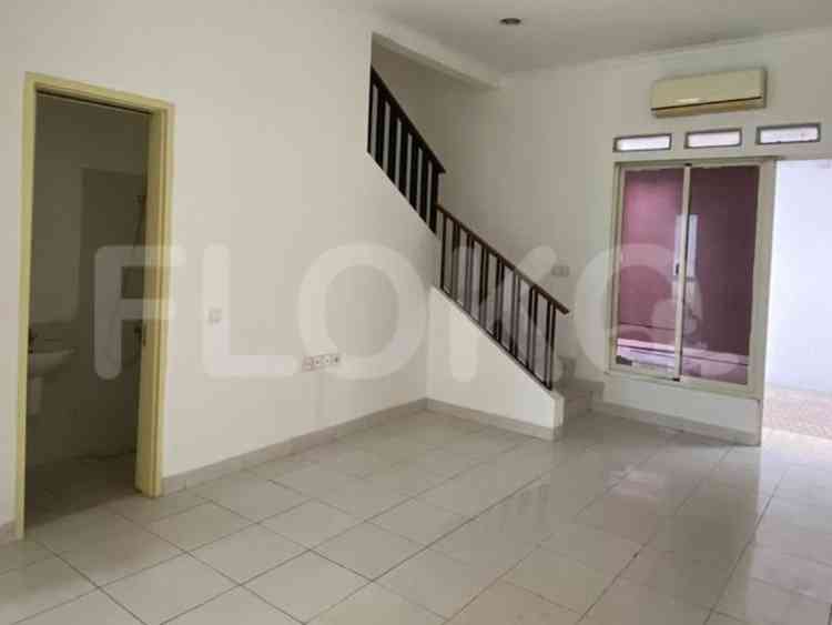 Disewakan Rumah 3 BR, Luas 128 m2 di Cluster Darwin, Gading Serpong 3