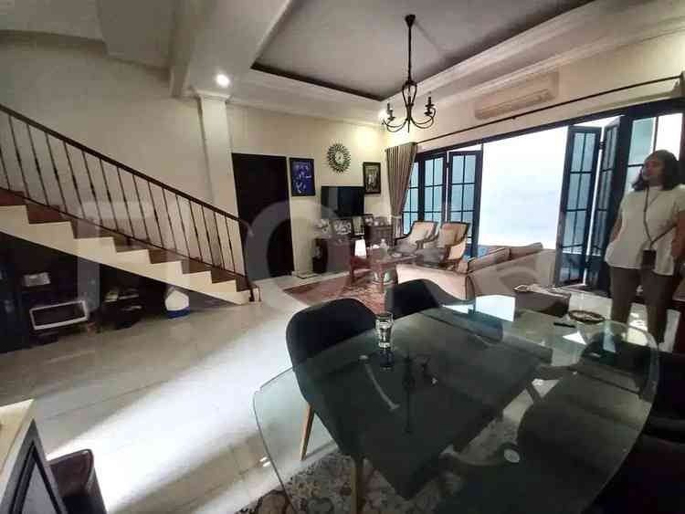 400 sqm, 4 BR house for sale in Jl. Petogogan I, Gandaria 2