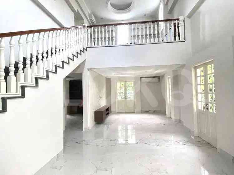 Dijual Rumah 6 BR, Luas 500 m2 di Jl. Tanah Kusir II, Pondok Indah 3