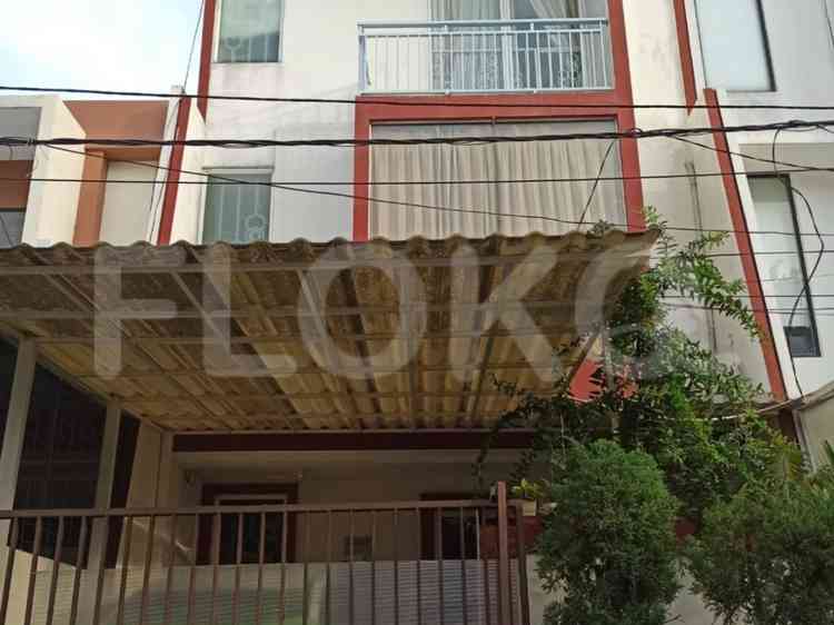 Dijual Rumah 3 BR, Luas 180 m2 di Grogol, Grogol 1