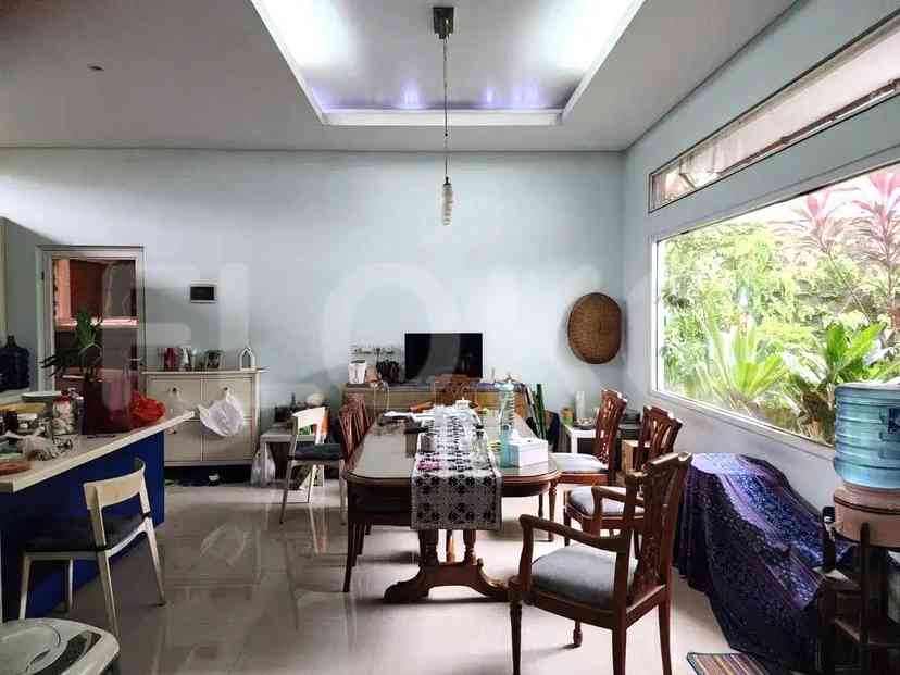 Dijual Rumah 3 BR, Luas 155 m2 di Jl. Vania V, Ciputat 3