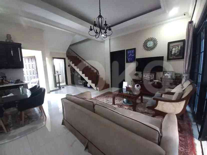 Dijual Rumah 4 BR, Luas 400 m2 di Jl. Petogogan I, Gandaria 3