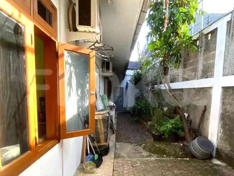 180 sqm, 4 BR house for sale in Jl. Persatuan Amal Mulia, Senayan 5