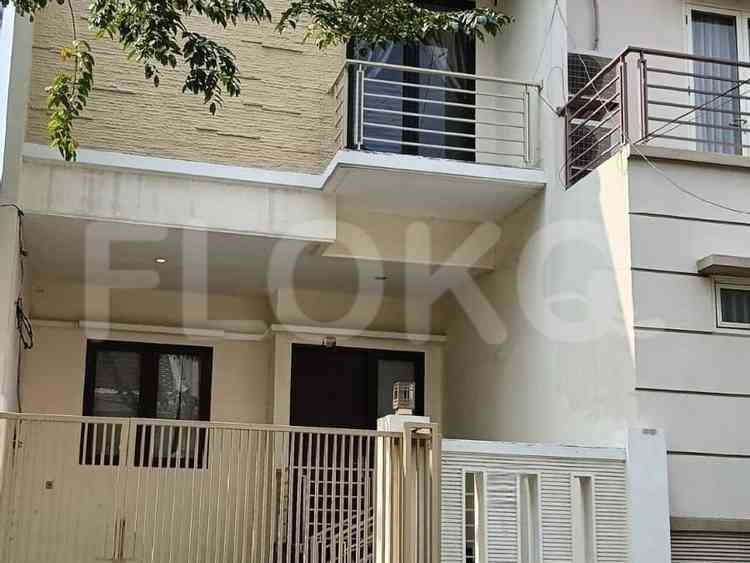 200 sqm, 3 BR house for rent in Muara Karang, Pluit 1