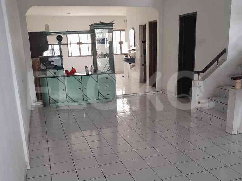 Disewakan Rumah 3 BR, Luas 200 m2 di Palem Lestari, Cengkareng 3