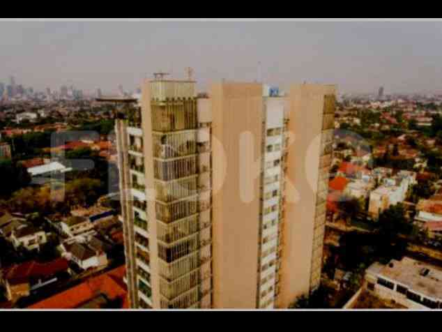 582 sqm, 17th floor, 4 BR apartment for sale in Mampang Prapatan 2