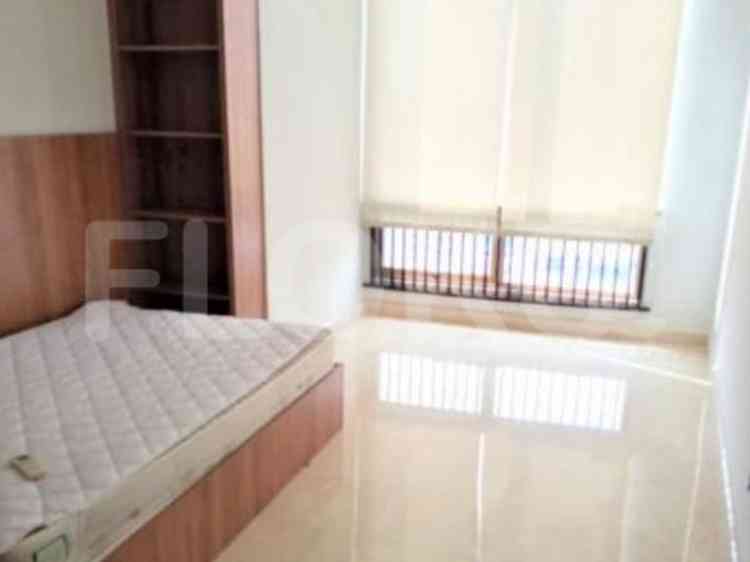 Dijual Apartemen 3 BR, Lantai 12, Luas 145 m2 di Sudirman 3