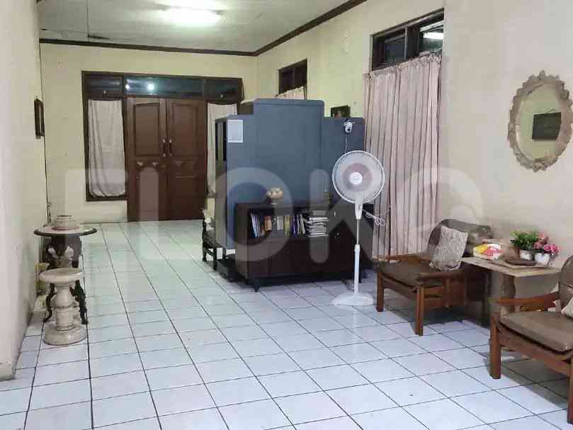 Dijual Rumah 5 BR, Luas 225 m2 di Jl. H. Awi, Jagakarsa, Ragunan 6