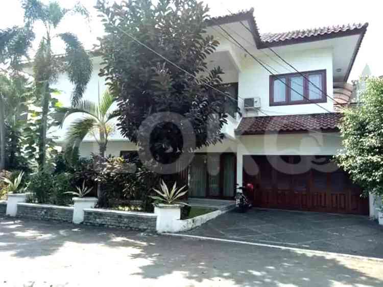 Dijual Rumah 4 BR, Luas 700 m2 di Jl. Kenanga, Cilandak 1