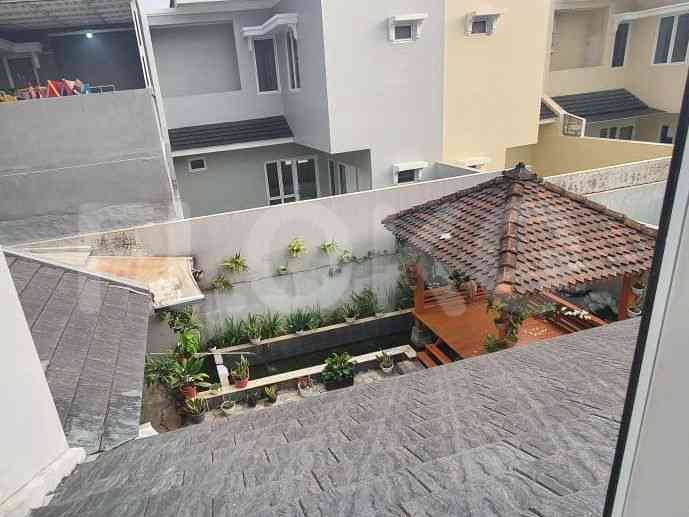 Dijual Rumah 4 BR, Luas 180 m2 di Sentul, Sentul 7