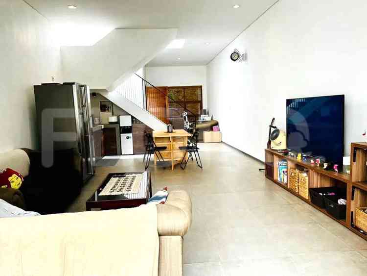 Dijual Rumah 160 BR, Luas 160 m2 di Jl. Mampang Prapatan X, Mampang 7