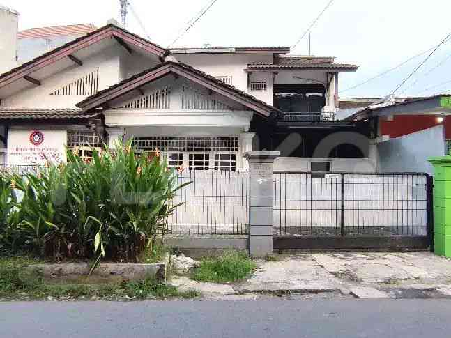 Dijual Rumah 3 BR, Luas 278 m2 di Jl. Baung Raya, Pasar Minggu 6