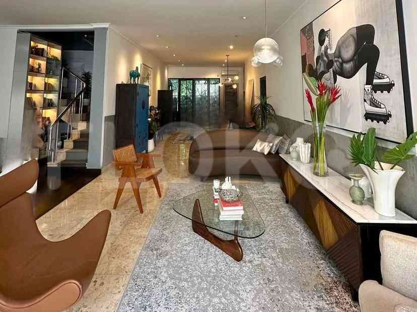 500 sqm, 5 BR house for sale in Pakubuwono, Gandaria 3