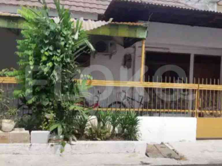 77 sqm, 2 BR house for rent in Jl. Rawasari, Cempaka Putih 4